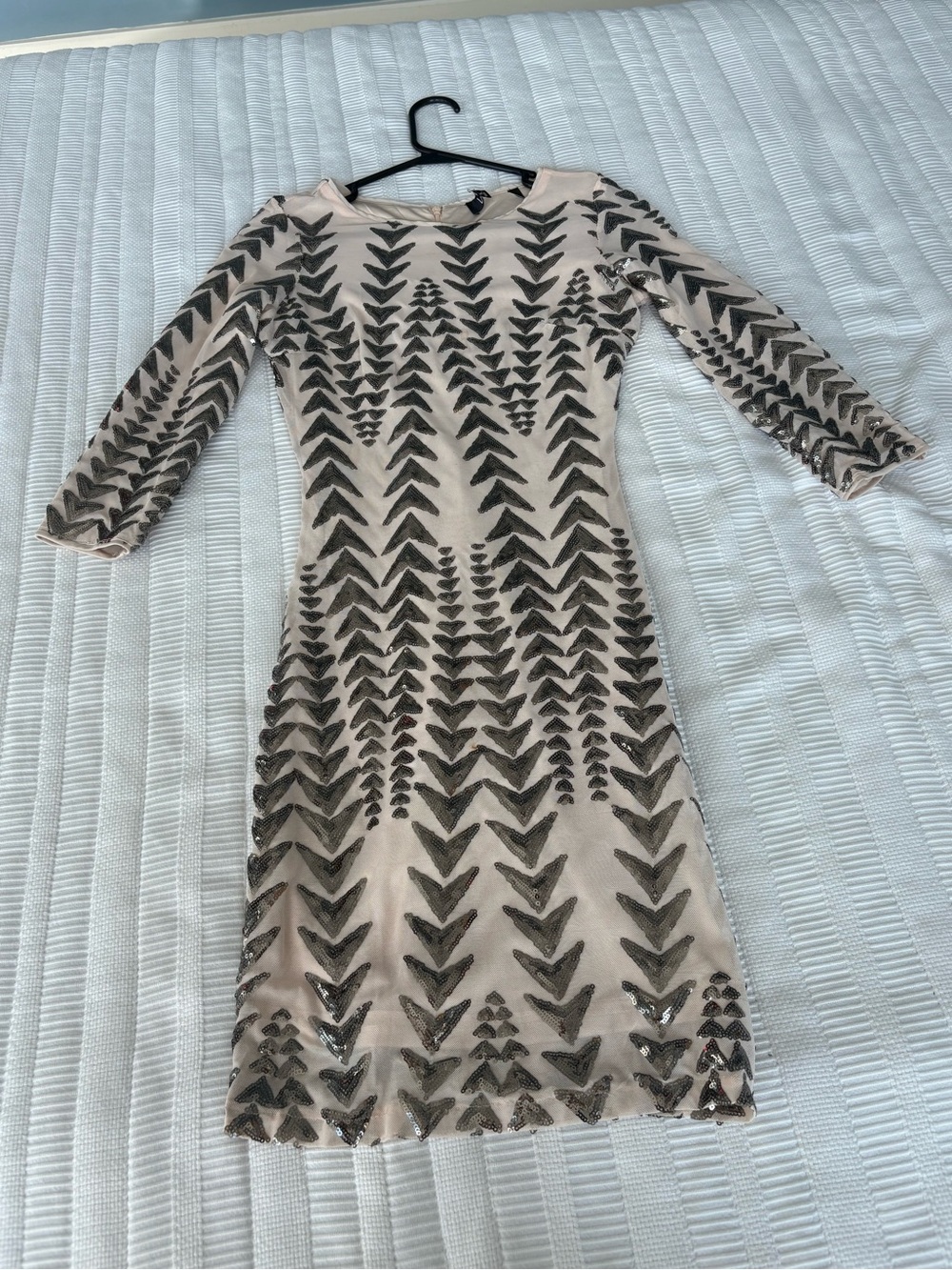 Lulu's Blush Midi Dress with Black Sequin Chevron Accents
